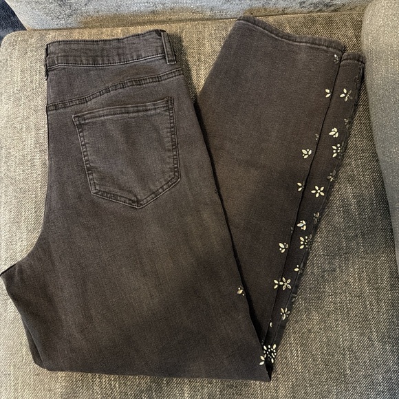 Camila Coelho Black/Gray High Rise Jeans with Crystal Floral Accents Size 12 - Picture 2 of 6